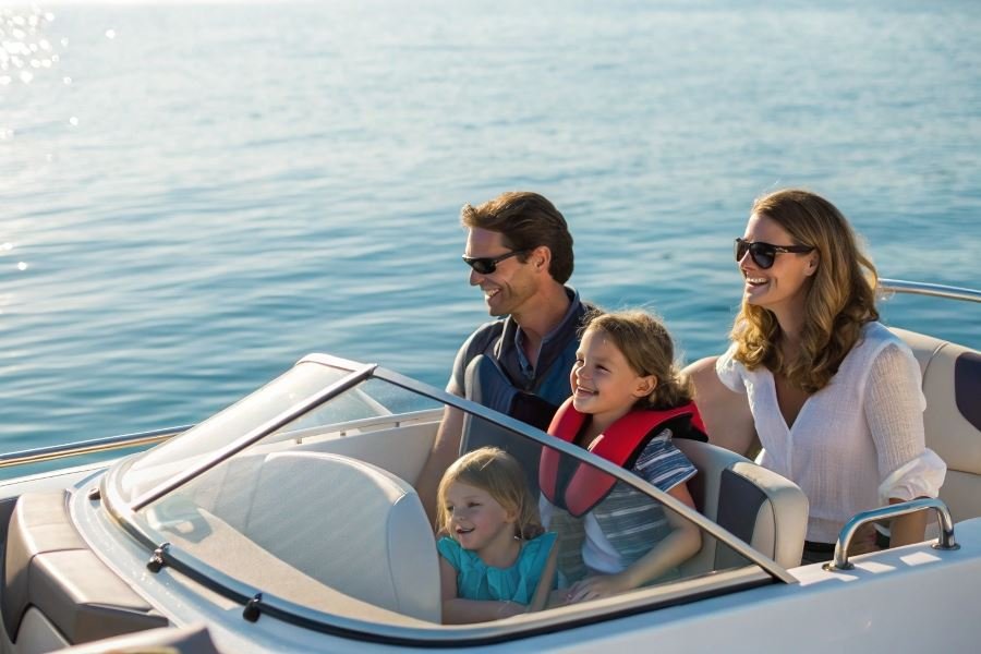 1035-perfect-family-boat-selection-guide
