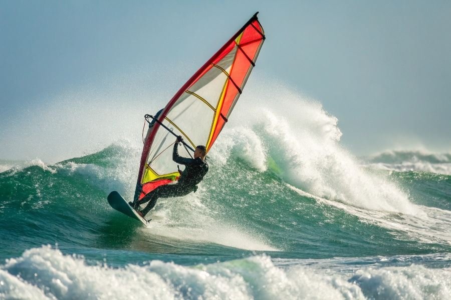 1054-windsurfing-sail-price-quality-guide