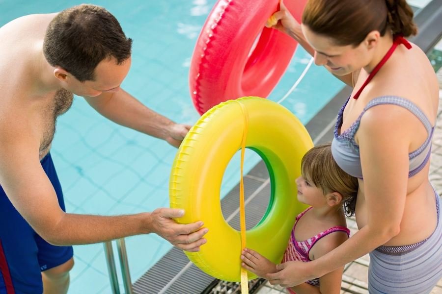 1088-water-safety-perfect-swimming-ring-guide