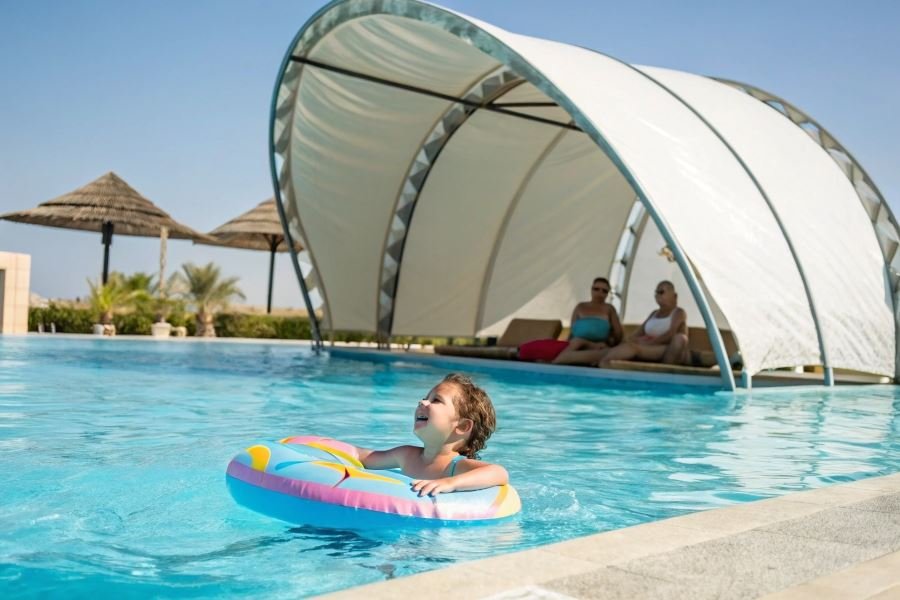 1090-sun-shade-swim-rings-innovation