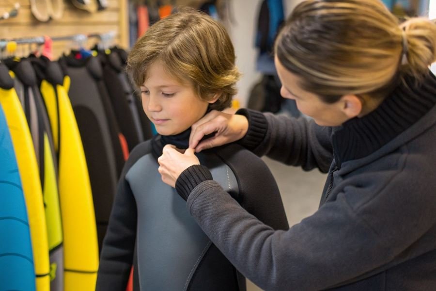 1151-choosing-kids-wetsuit-guide
