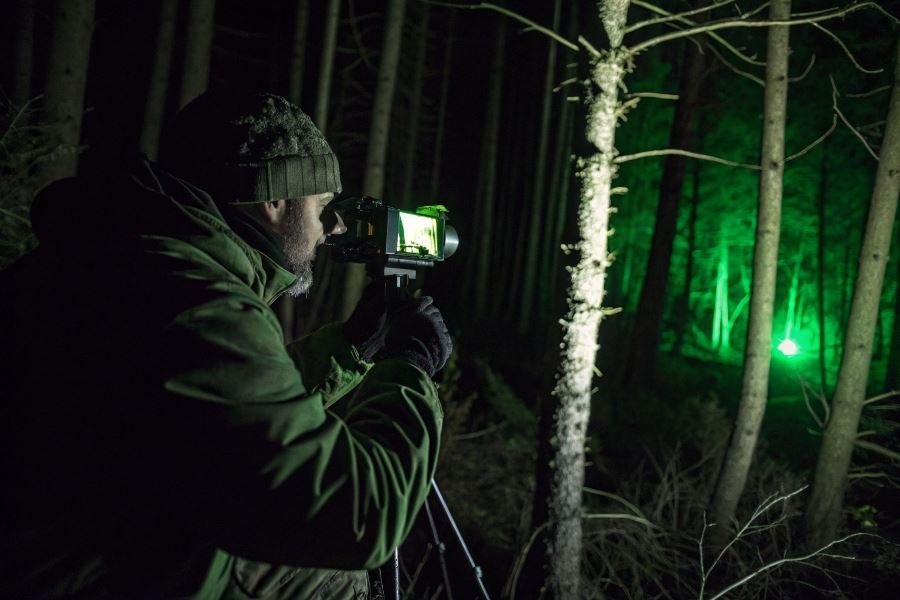 1169-night-vision-hunting-game-changing-technology