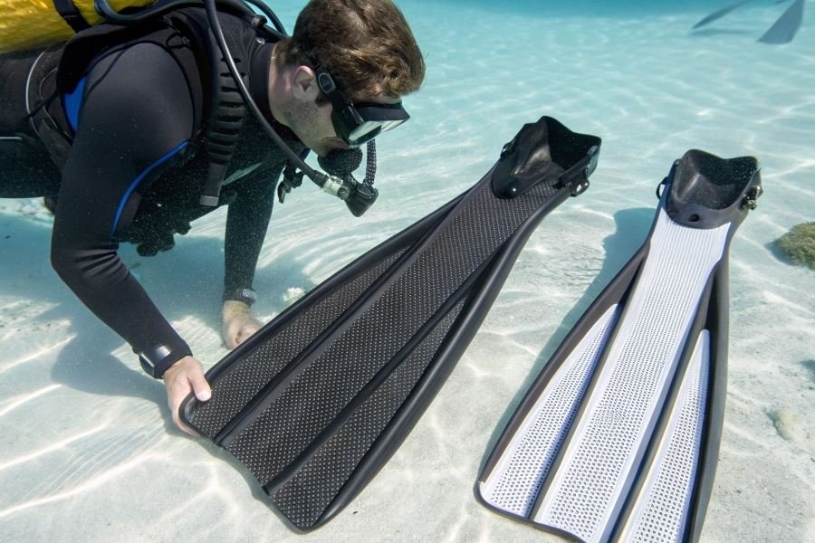1188-professional-fins-for-underwater-hunting