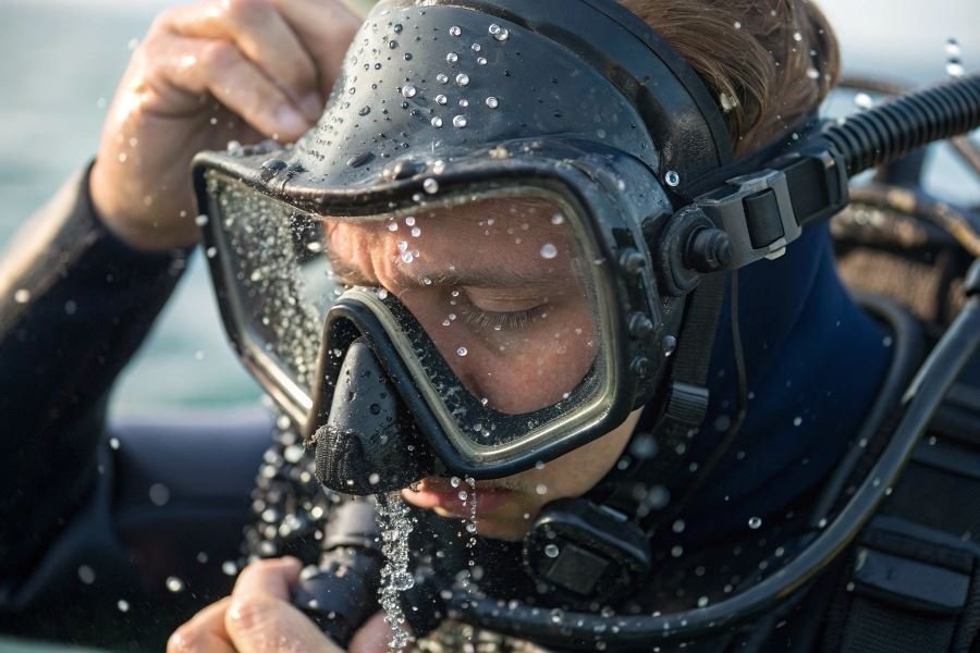 1195-perfect-diving-mask-underwater-adventures