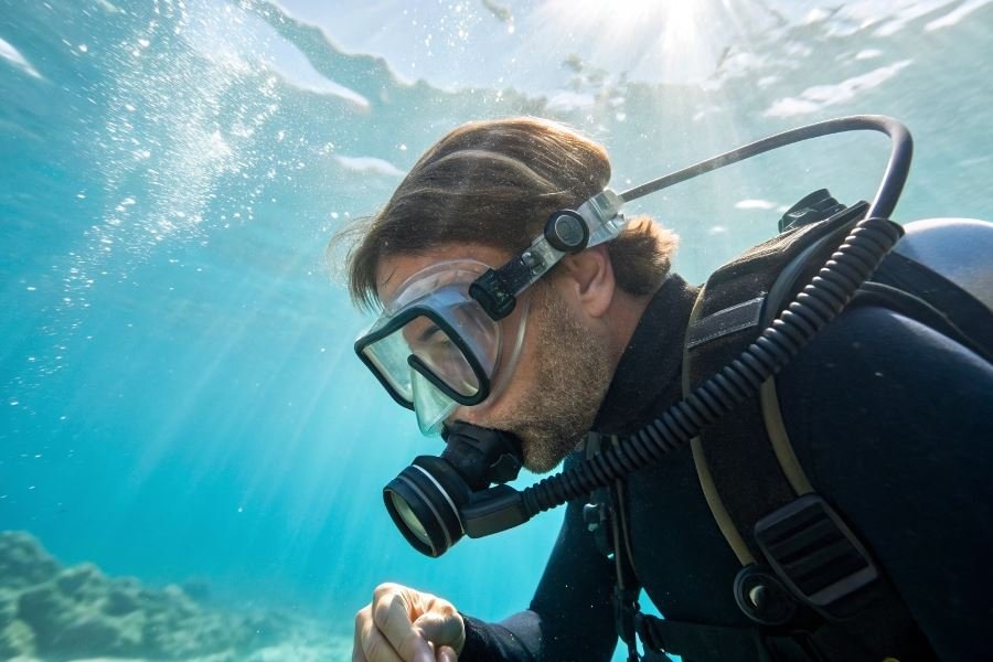 1199-diving-mask-selection-for-underwater-hunting