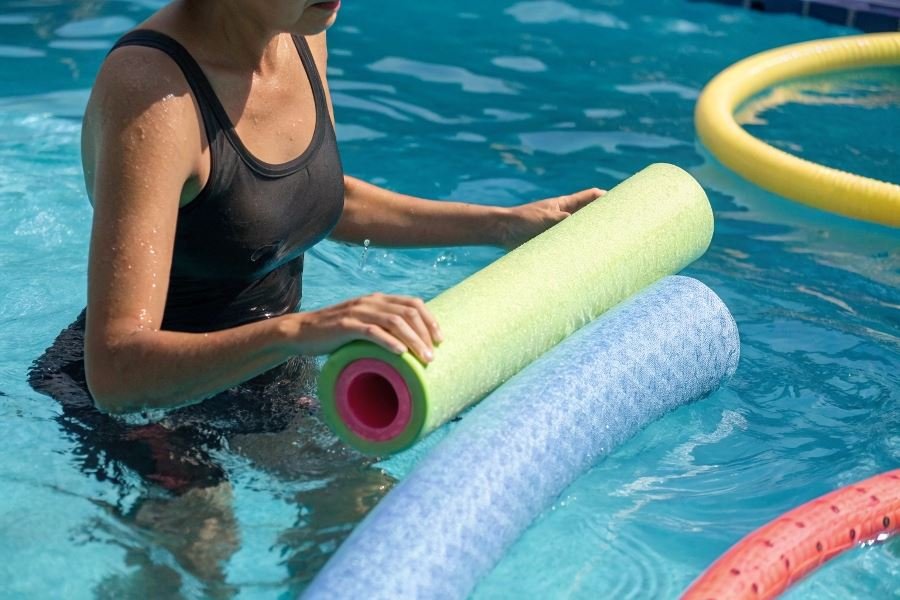 1307-aqua-pole-materials-water-performance