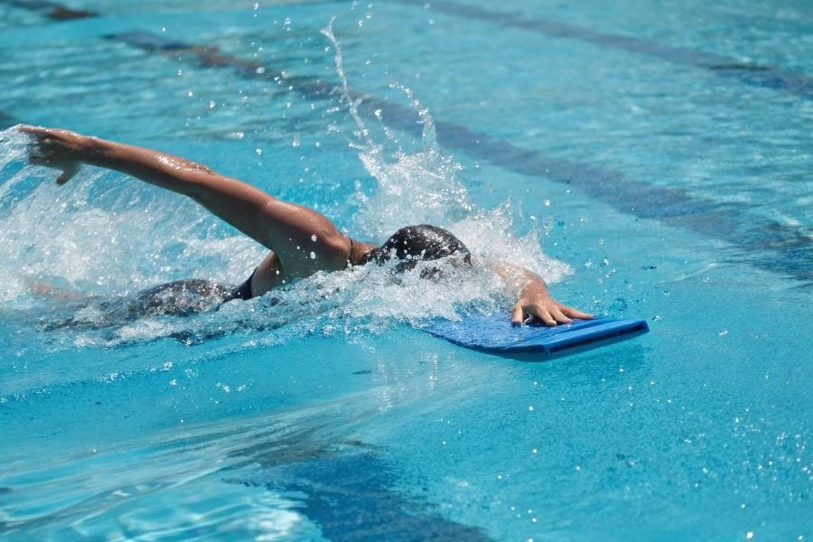 1346-swim-board-mastering-water-skills