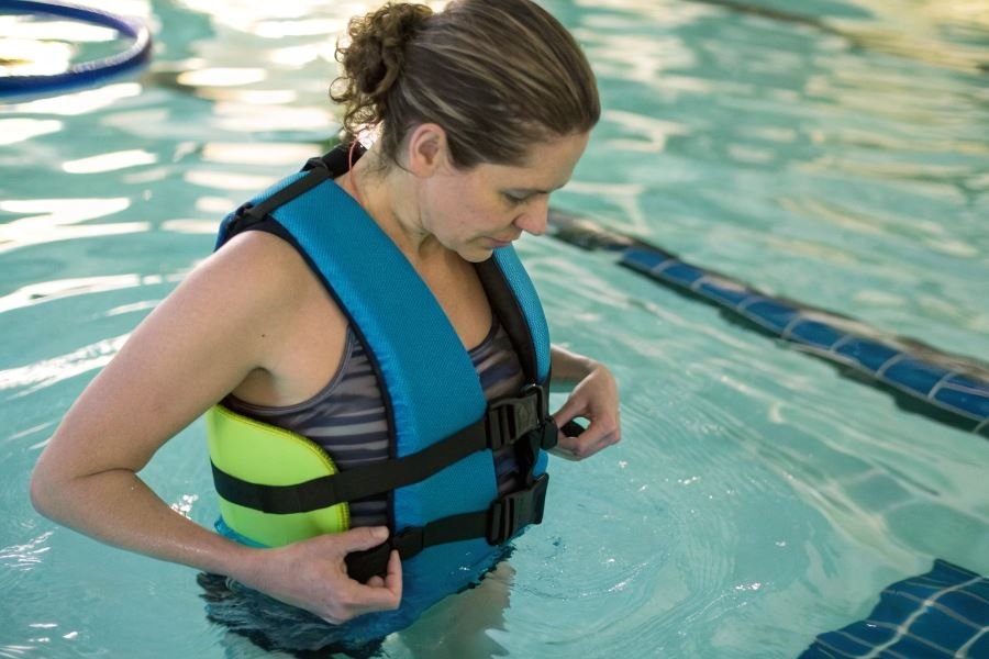 1375-aqua-fitness-equipment-selection-guide