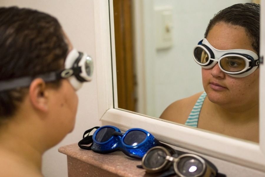 1408-face-shape-swimming-goggles-comfort