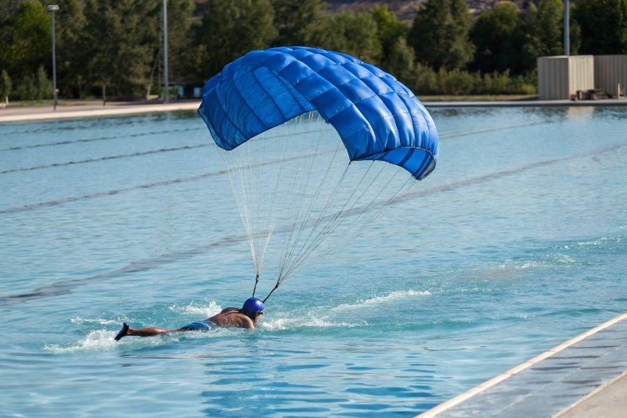 1425-swimming-parachute-size-selection-guide