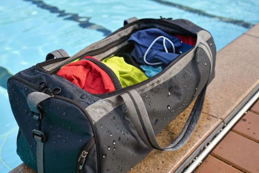 1465-waterproof-bags-for-wet-items