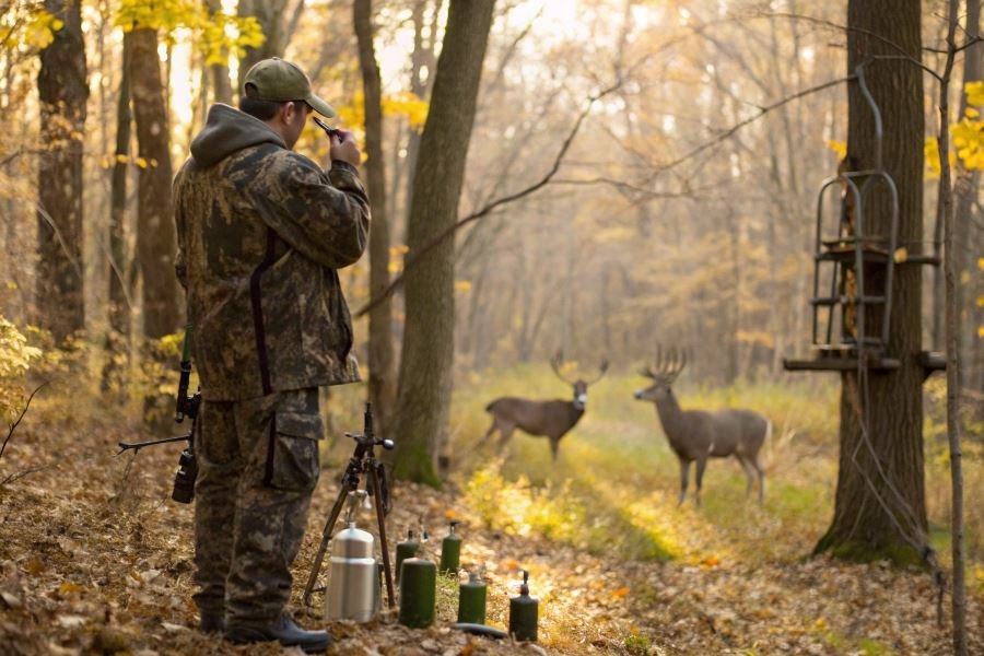1573-deer-hunting-bait-secrets