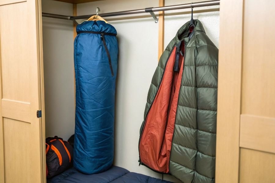 1712-sleeping-bag-care-storage-tips