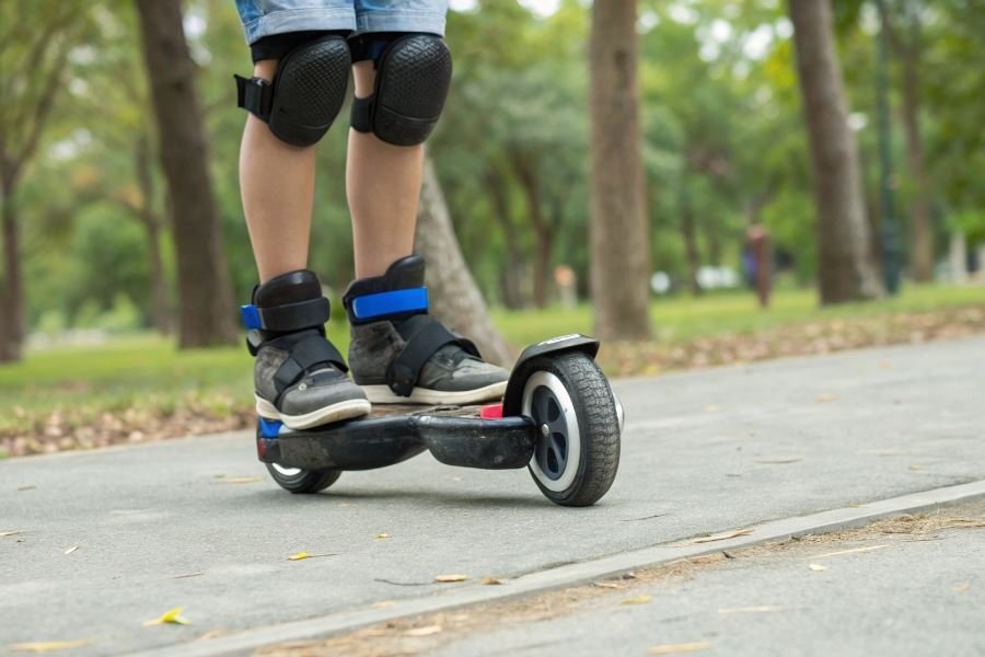 1750-beginner-hoverboard-guide-first-ride
