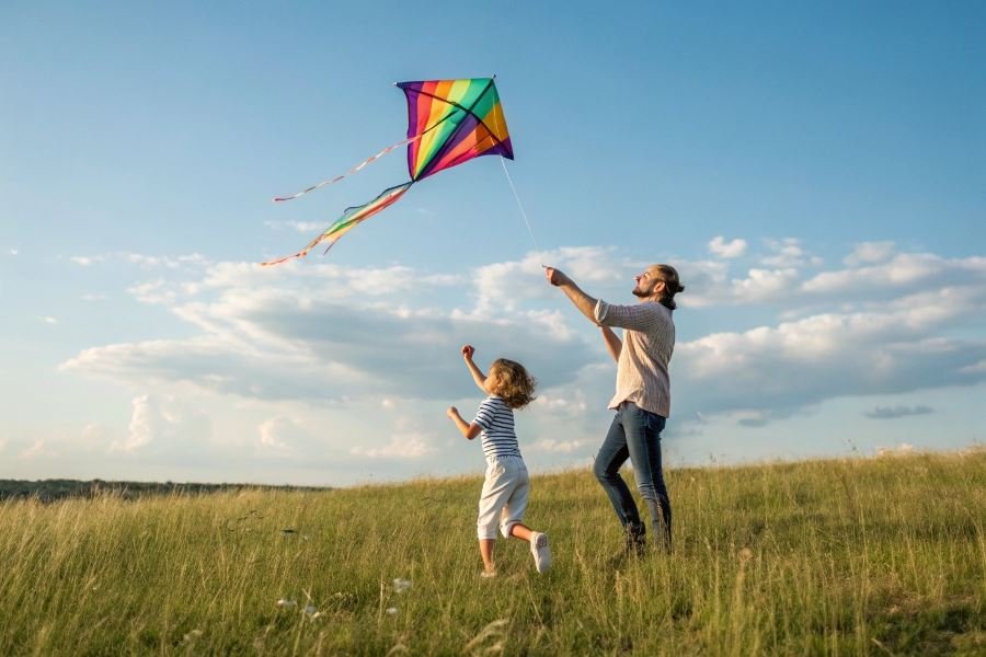1965-kite-flying-fun-with-kids