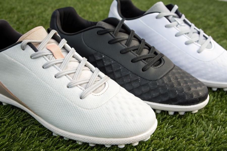 2259-wide-foot-comfort-soccer-shoe-guide