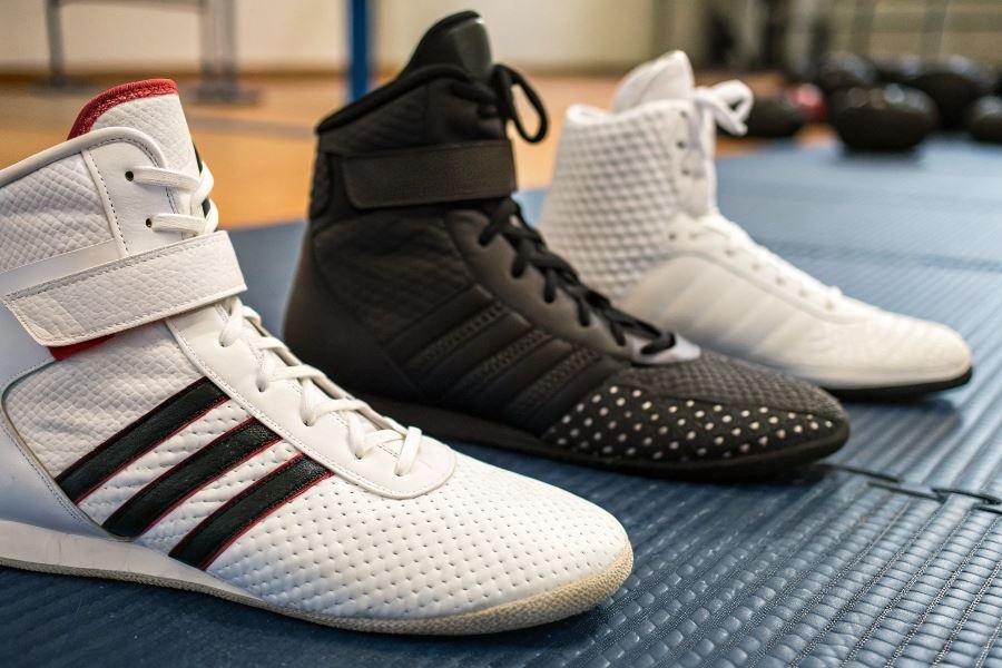 2280-combat-footwear-choosing-martial-arts-shoes