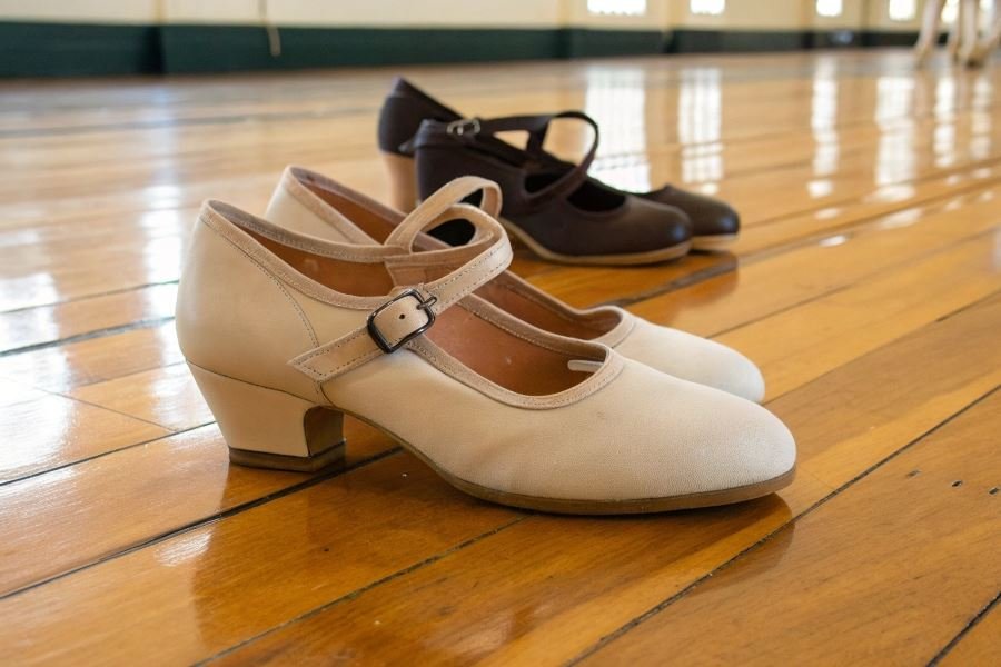 2286-dance-shoes-success-on-floor