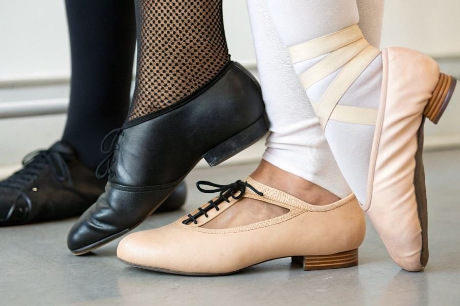 2289-dance-shoes-materials-that-change-everything