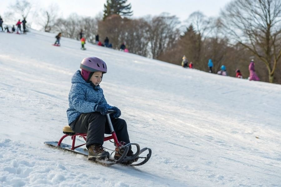 233-snow-scooter-guide-for-kids