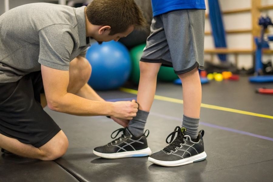 2352-best-gym-shoes-for-kids-success