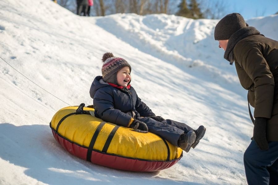 249-safe-winter-tubing-for-kids