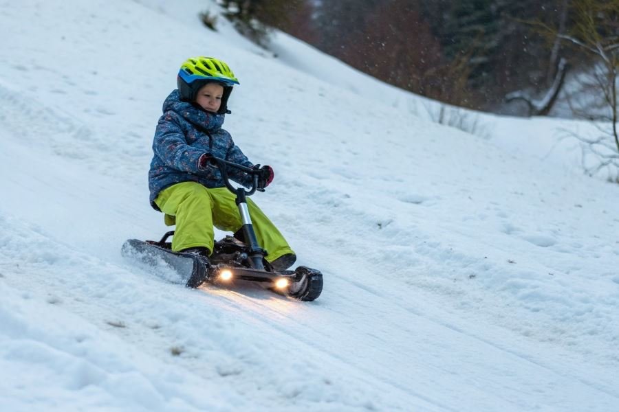 253-electric-snowmobiles-for-kids-age-guide