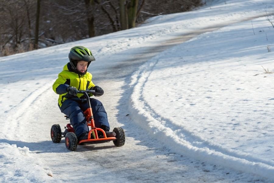 257-electric-snow-scooters-kids-power-balance
