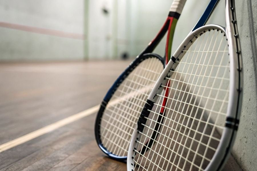 261-perfect-squash-racket-selection-guide