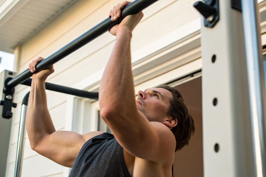 637-pull-up-bar-beginners-strength-health