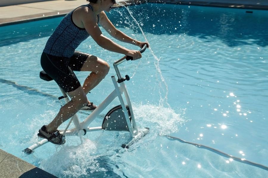 655-water-bikes-fitness-weight-loss-revolution