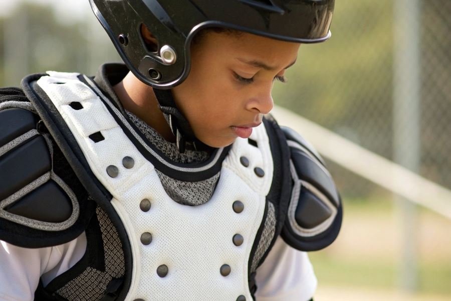 952-youth-clavicle-protection-sports-shield