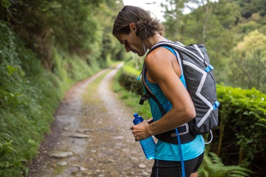 955-hydration-systems-vs-running-backpacks
